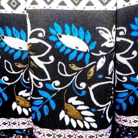 Knitworks Girls black and floral pattern Size 12 Dress - Picture 2 of 4